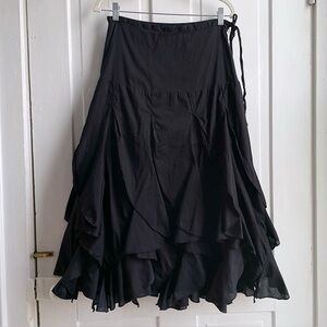 Vintage 90s/Y2K Black Whimsy Goth 100% Cotton Ruffle Handkerchief Hem Skirt